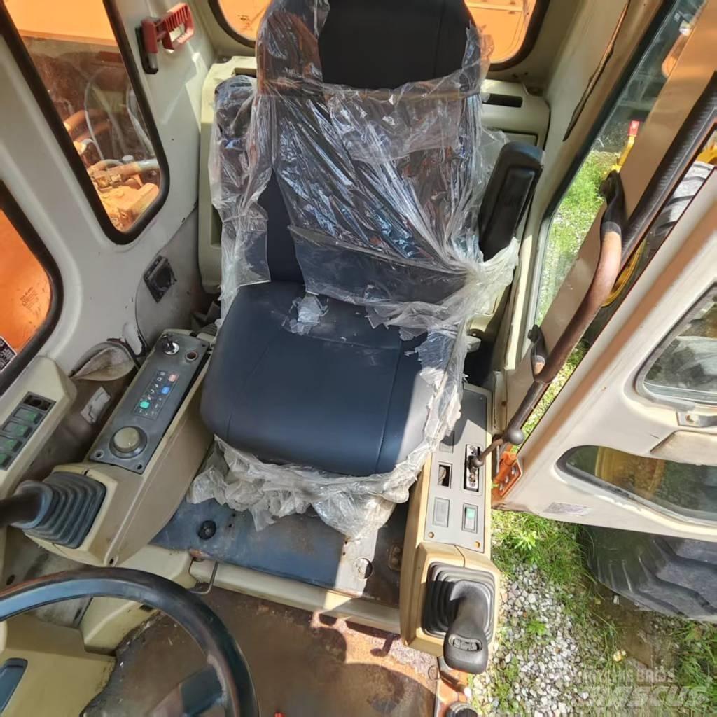 Doosan DH 210 W Wheeled excavators
