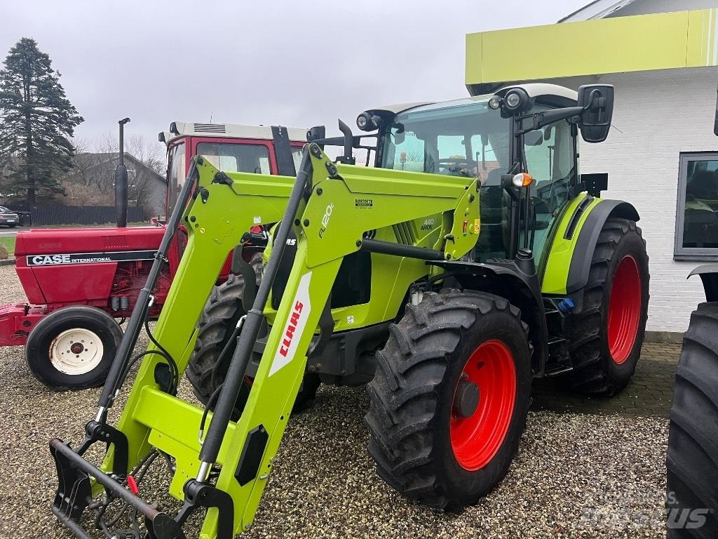 CLAAS Arion 440 CIS Tractors