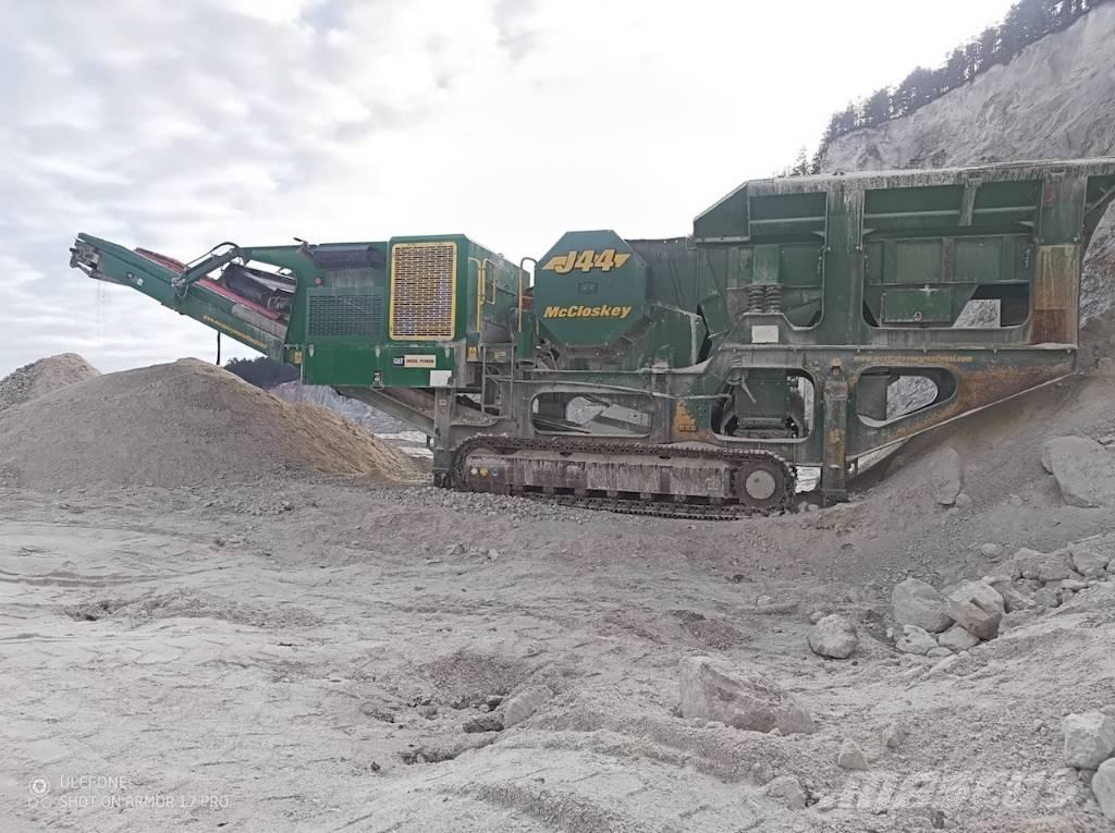 McCloskey J44 Crushers