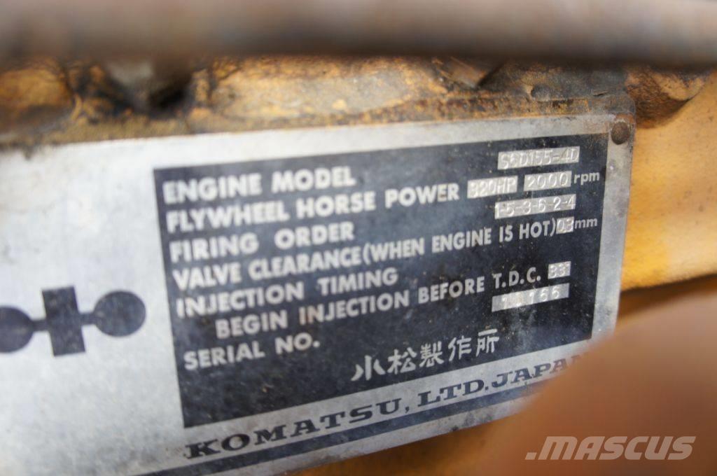 Komatsu D 155 A-1 Crawler dozers