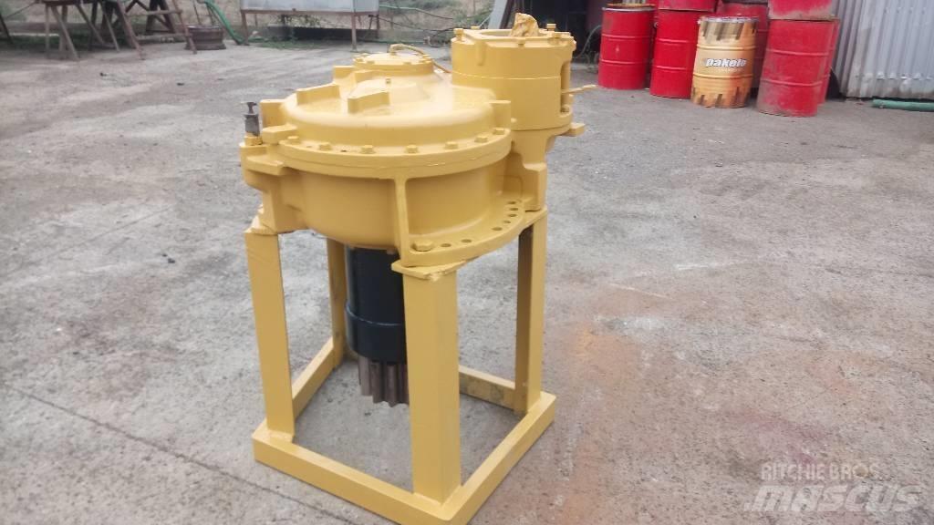 CAT 245 Transmission