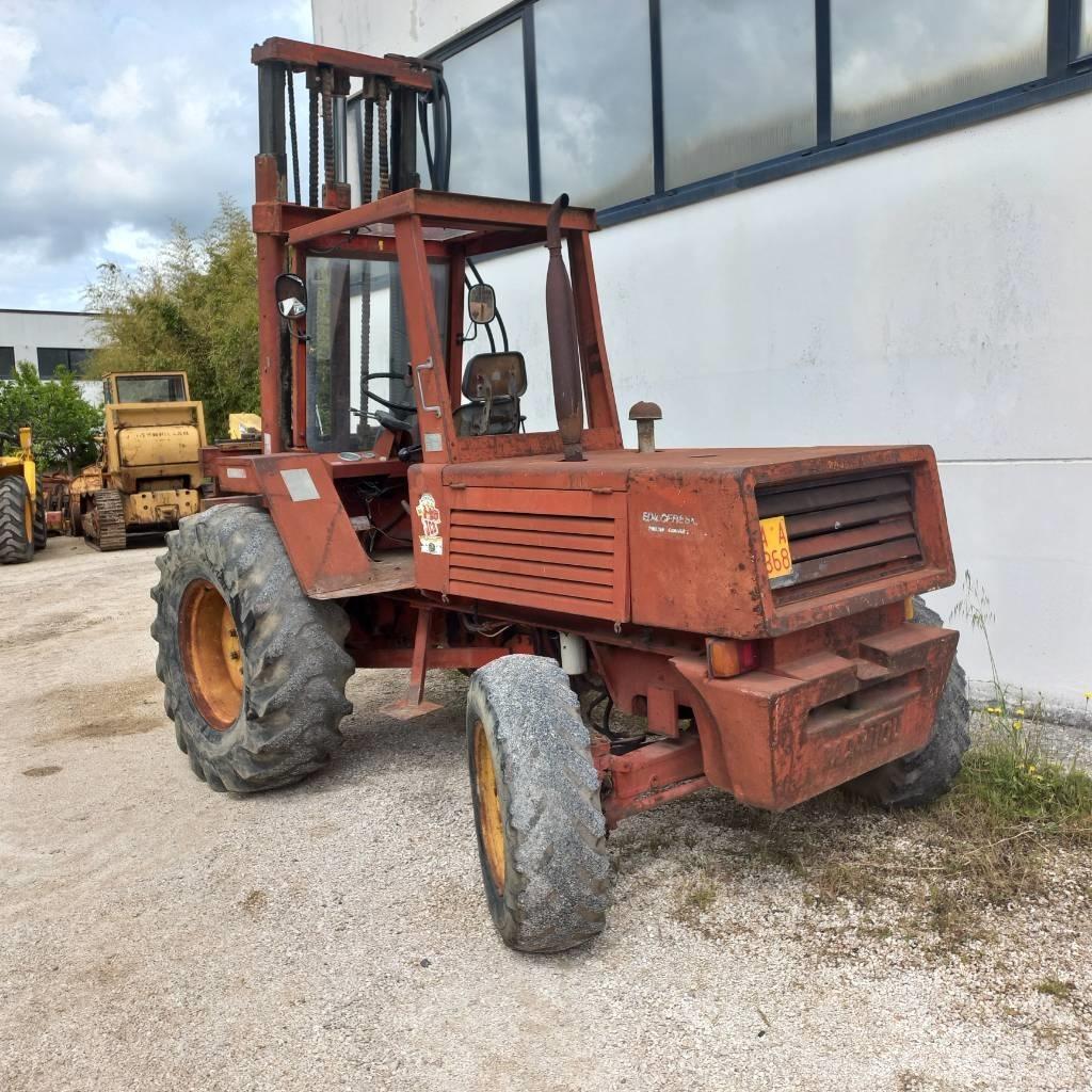 Manitou 4RM30G Diesel trucks