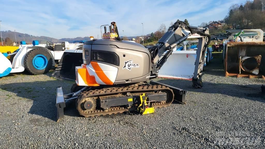 Akula DR300 Demolition excavators