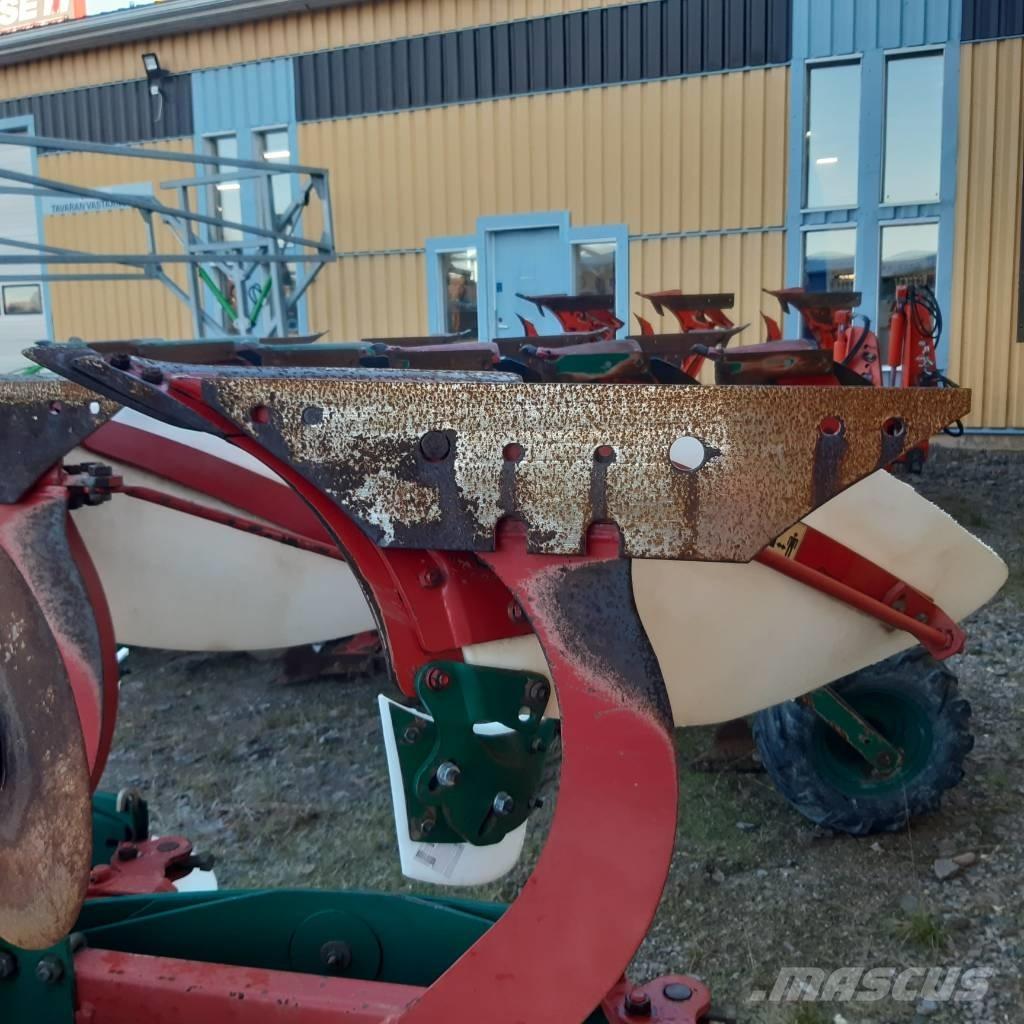 Kverneland ES85 Reversible ploughs