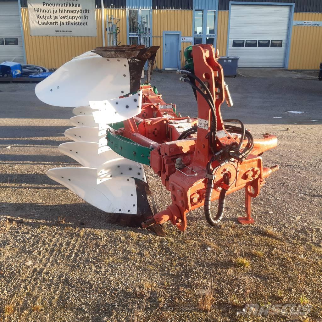 Kverneland ES85 Reversible ploughs