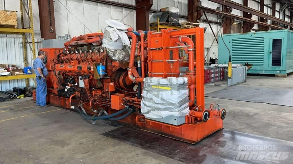 WAUKESHA APG1000 Diesel Generators