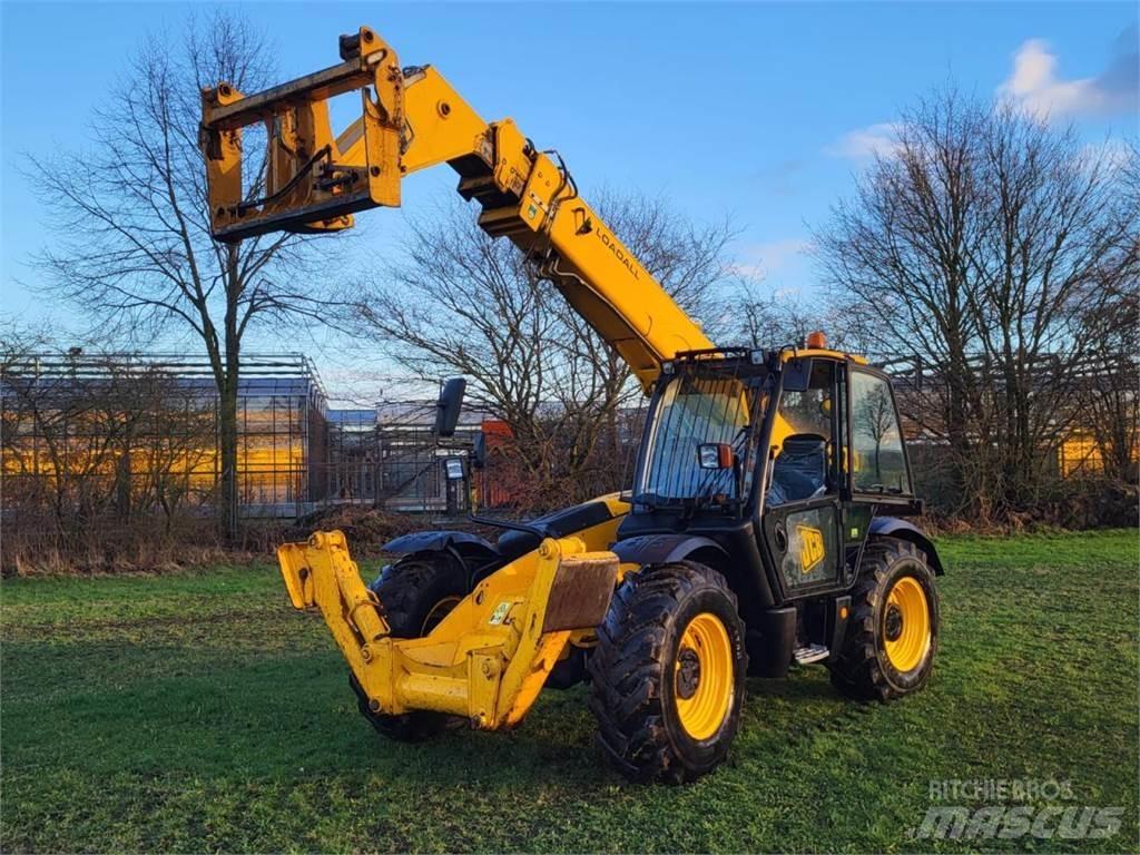 JCB 533-105 Telescopic boom lifts