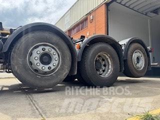 Volvo FM 460 Hook lift trucks