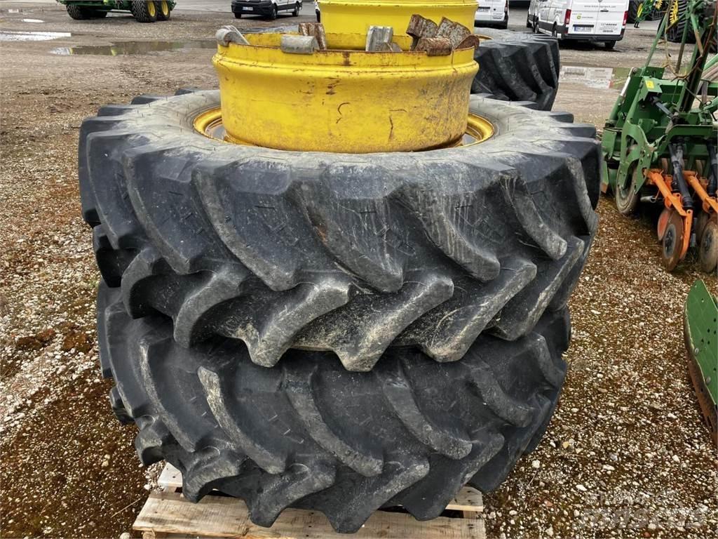 Petlas 480/70R34 Tyres, wheels and rims