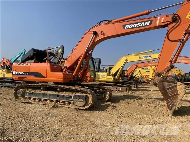Doosan DH300 Crawler excavators