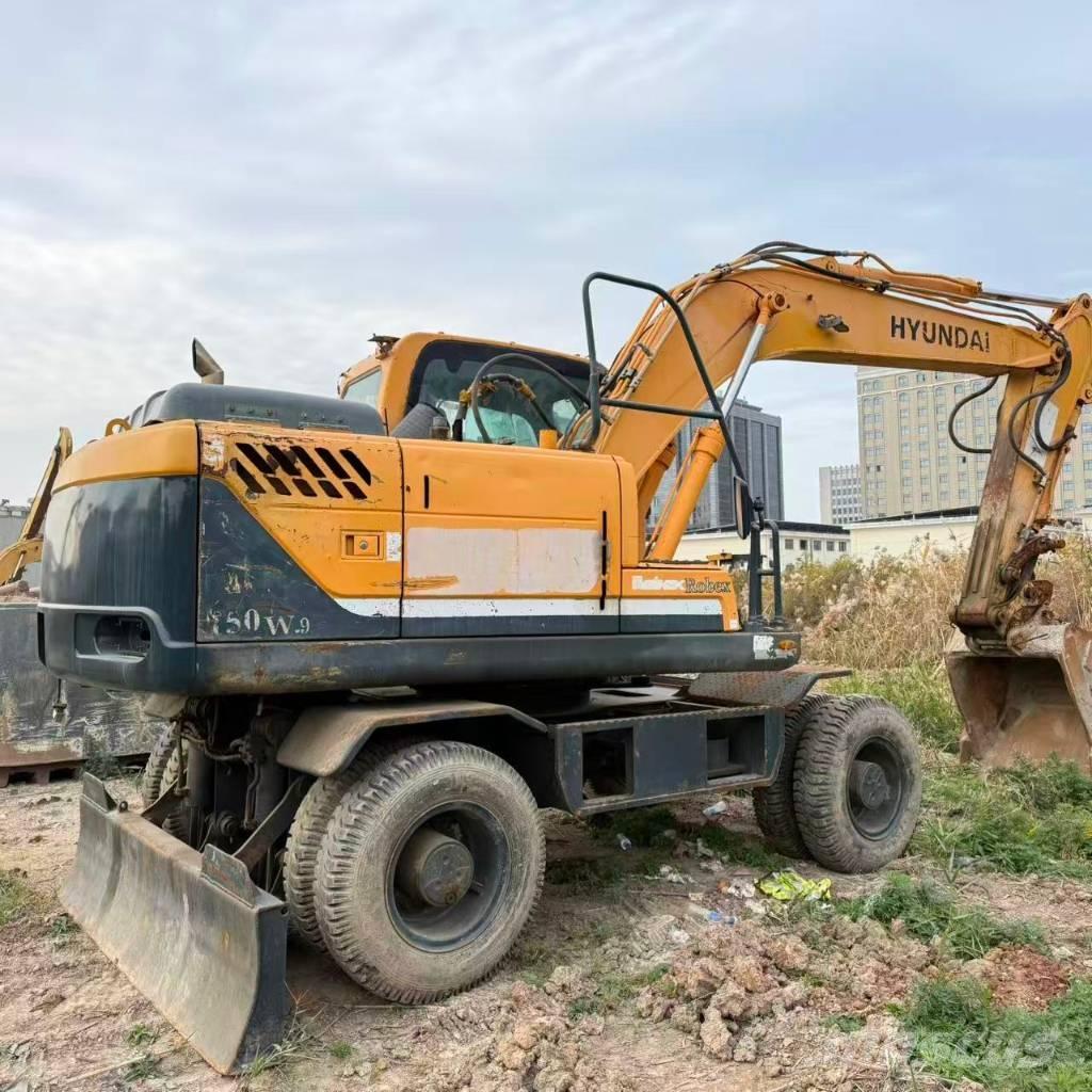 Hyundai Robex 150W-9 Wheeled excavators