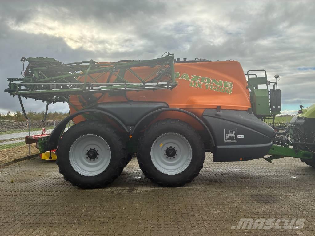 Amazone UX 11200 Trailed sprayers