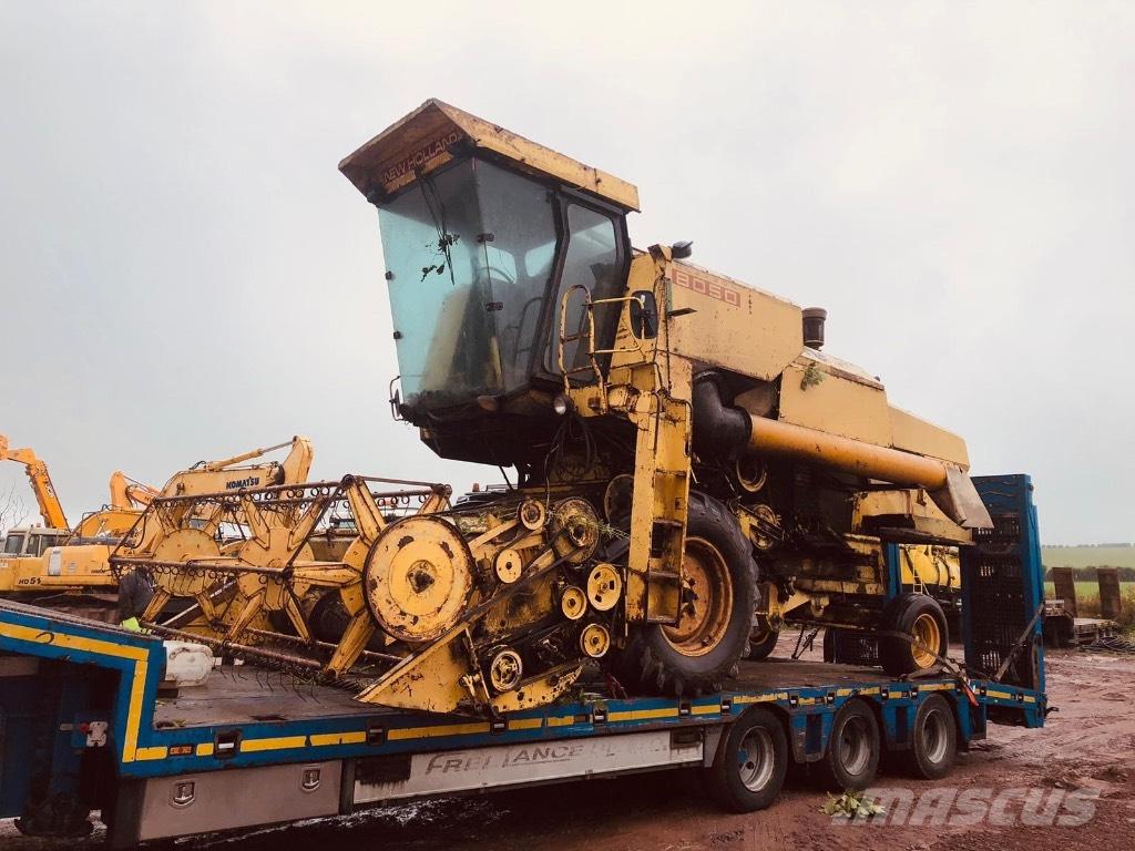 John Deere 8050 Combine harvesters