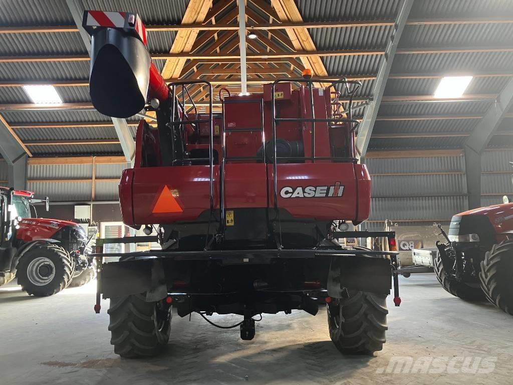 Case IH 7088 Combine harvesters