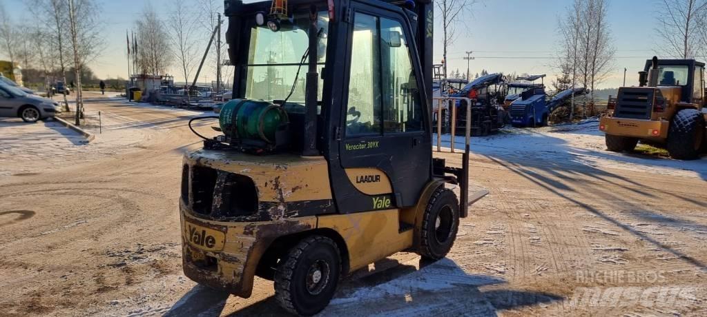 Yale GLP030VX LPG trucks