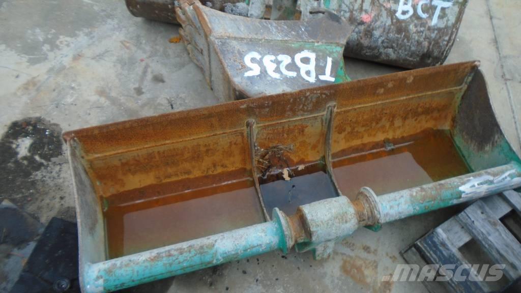 Takeuchi TB 235 Mini excavators < 7t (Mini diggers)