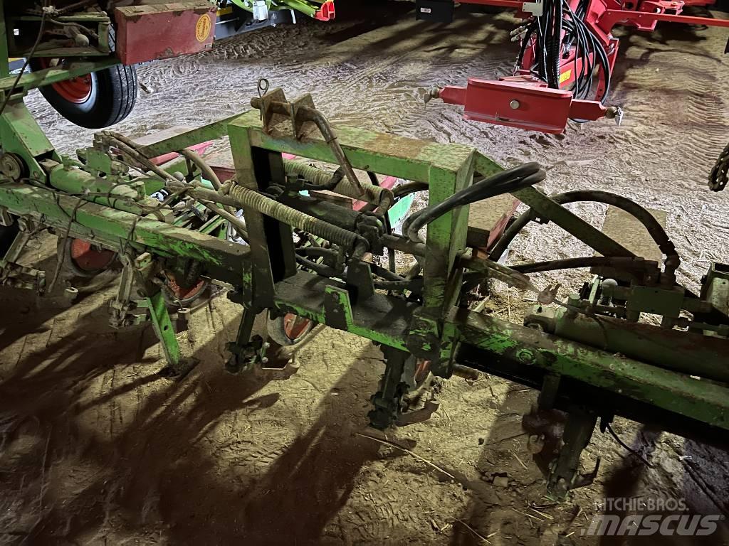  Monozentra 12 rk Sowing machines
