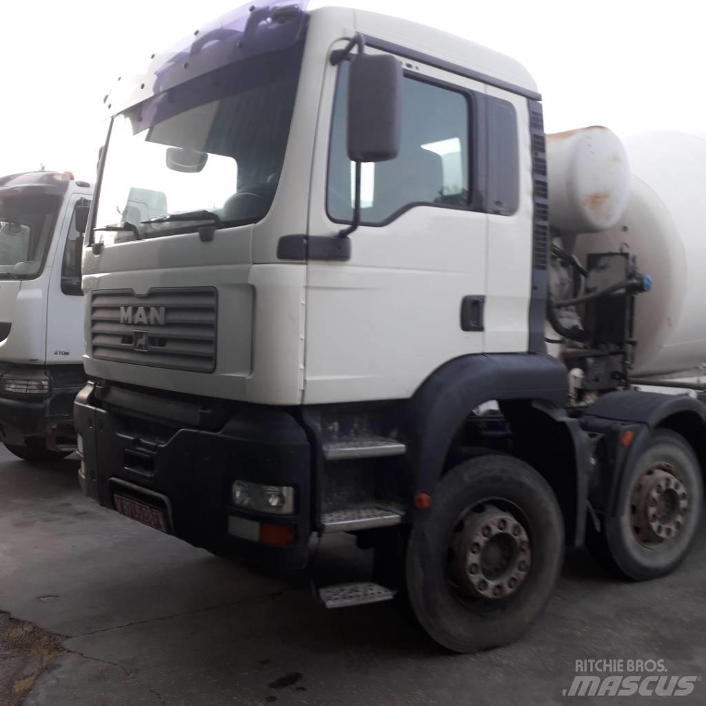 MAN TGA32.360 Concrete trucks