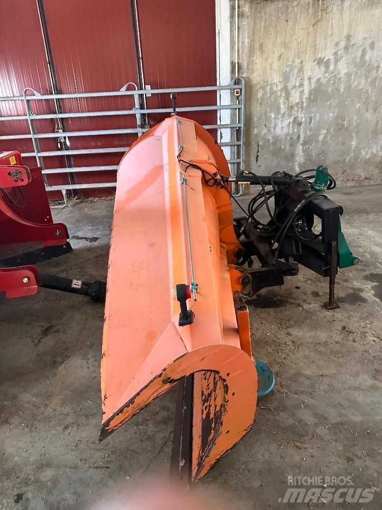 FMG AA 300 Snow blades and plows