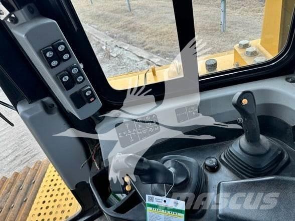 CAT D6T LGP Crawler dozers