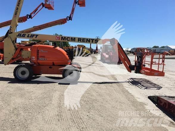 JLG 600AJ Articulated boom lifts
