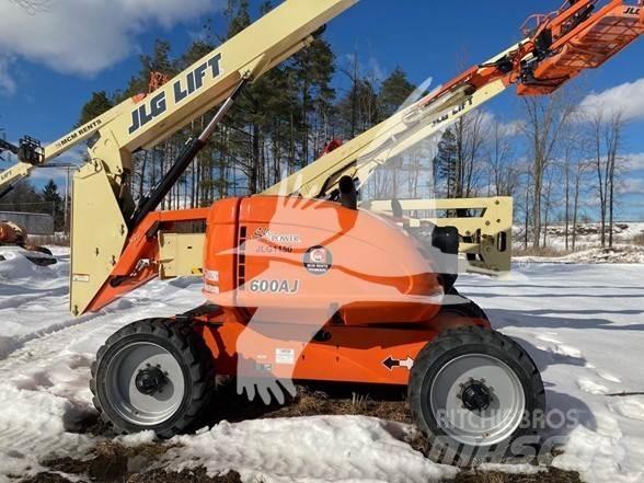 JLG 600AJ Articulated boom lifts