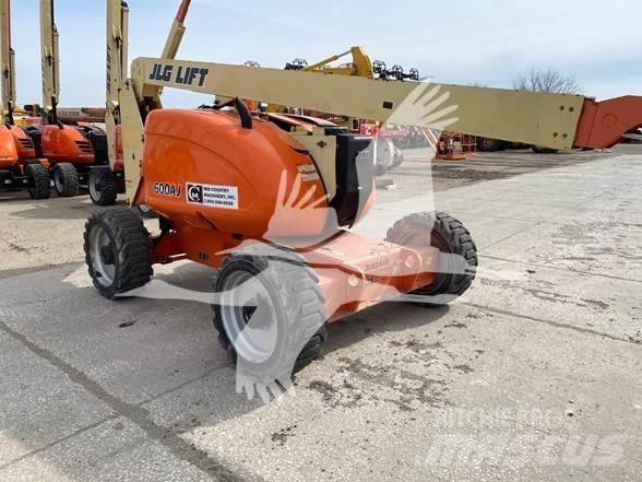 JLG 600AJ Articulated boom lifts