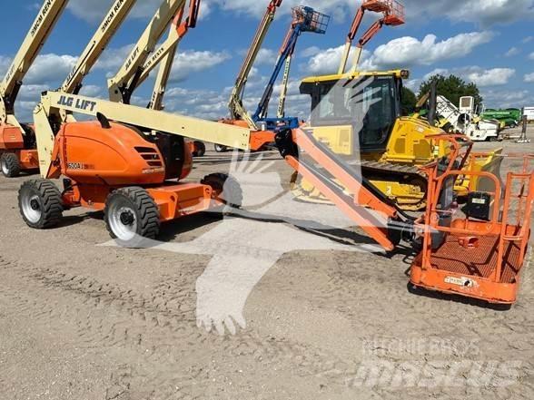 JLG 600AJ Articulated boom lifts