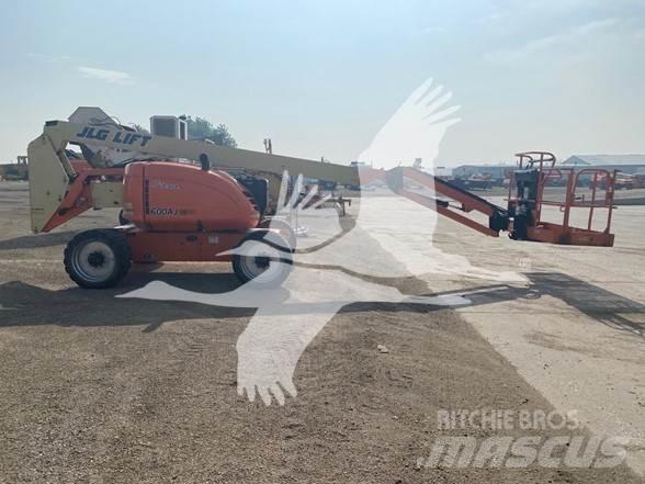 JLG 600AJ Articulated boom lifts