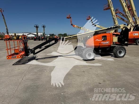 JLG 600AJ Articulated boom lifts