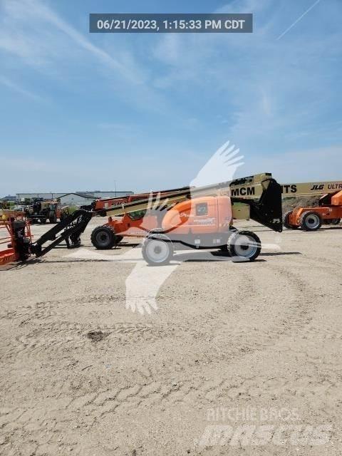 JLG 600AJ Articulated boom lifts