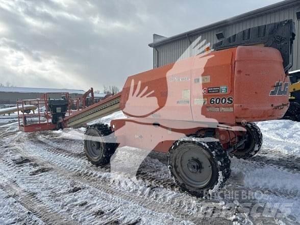 JLG 600S Telescopic boom lifts