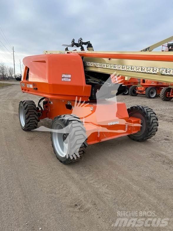JLG 660SJ Telescopic boom lifts