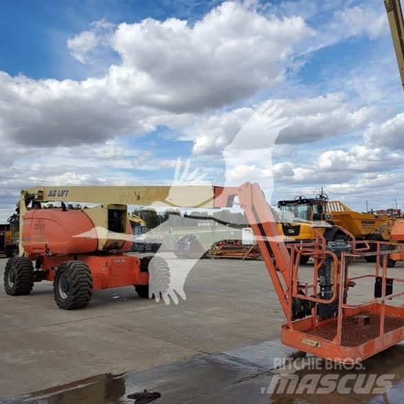 JLG 800AJ Articulated boom lifts