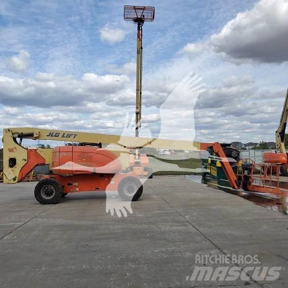 JLG 800AJ Articulated boom lifts