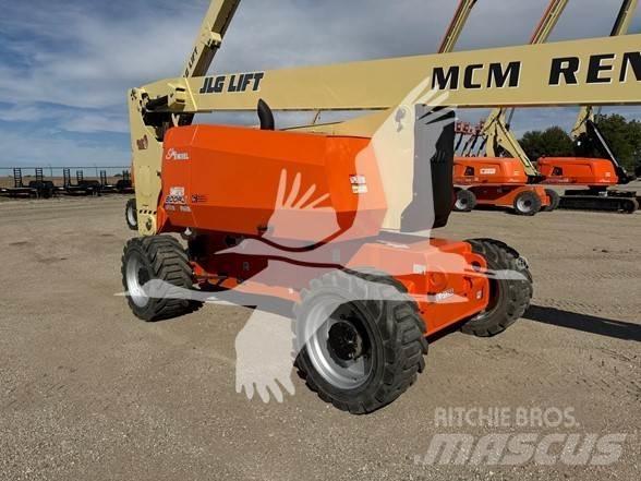 JLG 800AJ Articulated boom lifts