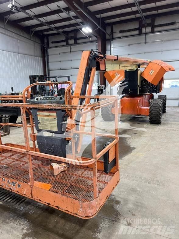 JLG 800AJ Articulated boom lifts