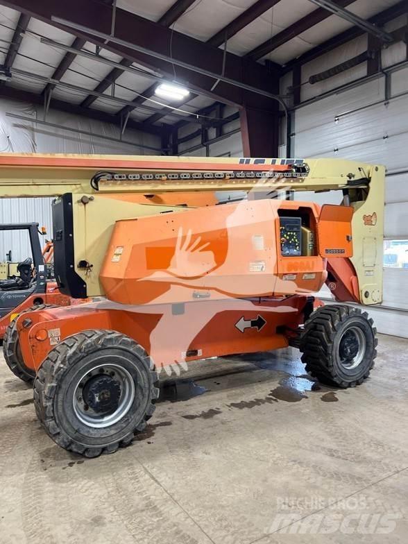 JLG 800AJ Articulated boom lifts