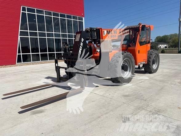 SkyTrak 10054 Telescopic handlers
