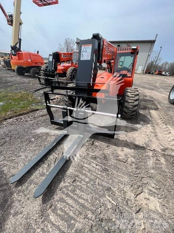 SkyTrak 6042 Telescopic handlers