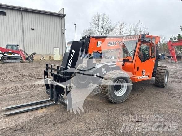 SkyTrak 6042 Telescopic handlers
