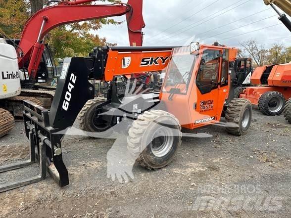 SkyTrak 6042 Telescopic handlers