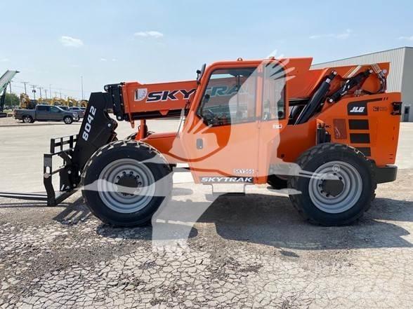 SkyTrak 8042 Telescopic handlers