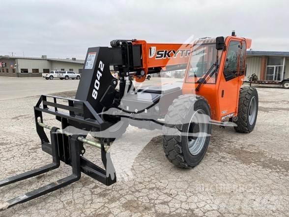 SkyTrak 8042 Telescopic handlers