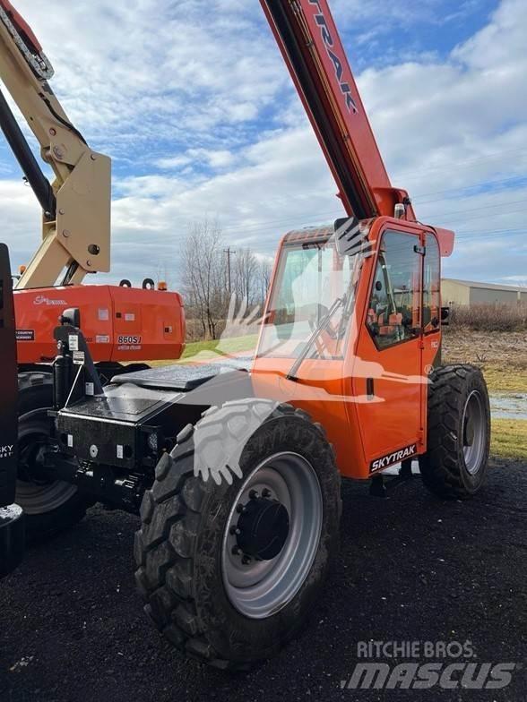 SkyTrak 8042 Telescopic handlers