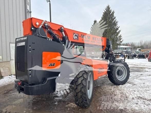 SkyTrak 8042 Telescopic handlers