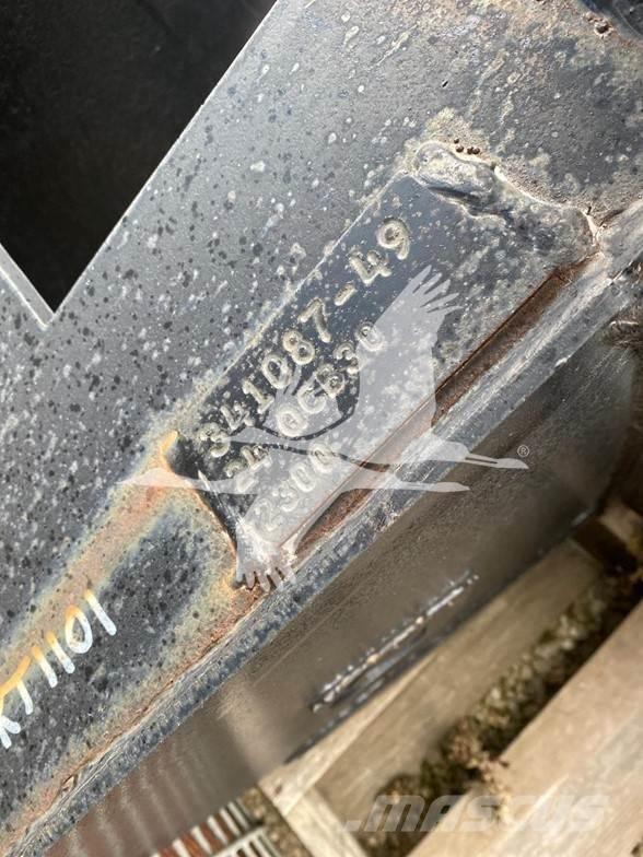 TAG SK85CS-7 Buckets