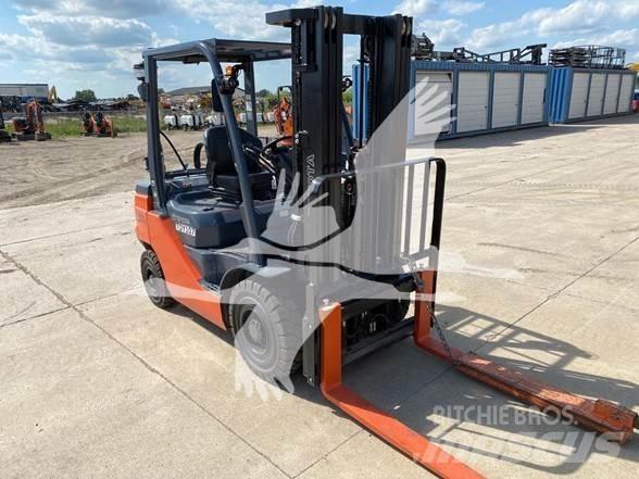Toyota 8FGU25 Diesel trucks