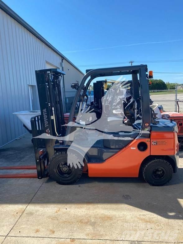 Toyota 8FGU25 Diesel trucks