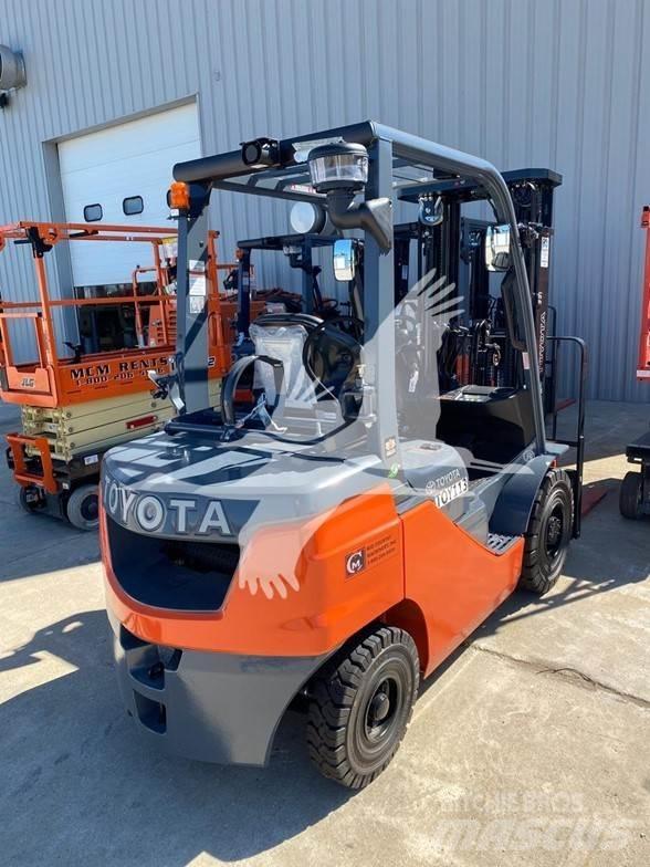 Toyota 8FGU25 Diesel trucks
